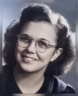 Claudine Lenoir en février 1949 [restauration colorisée]