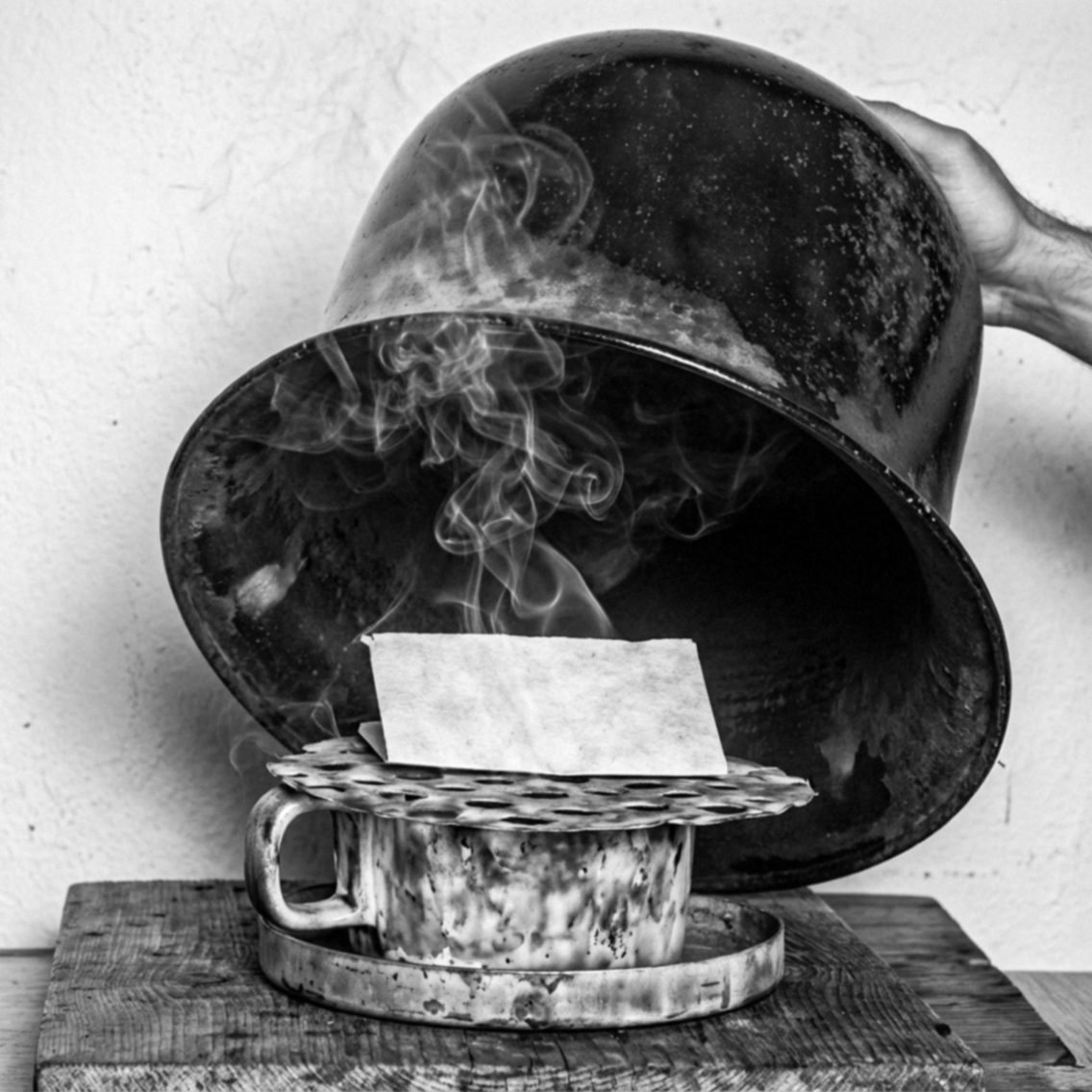 Reconstitution graphique d'une cloche de fumigation du courrier  (création Didier Lebouc).