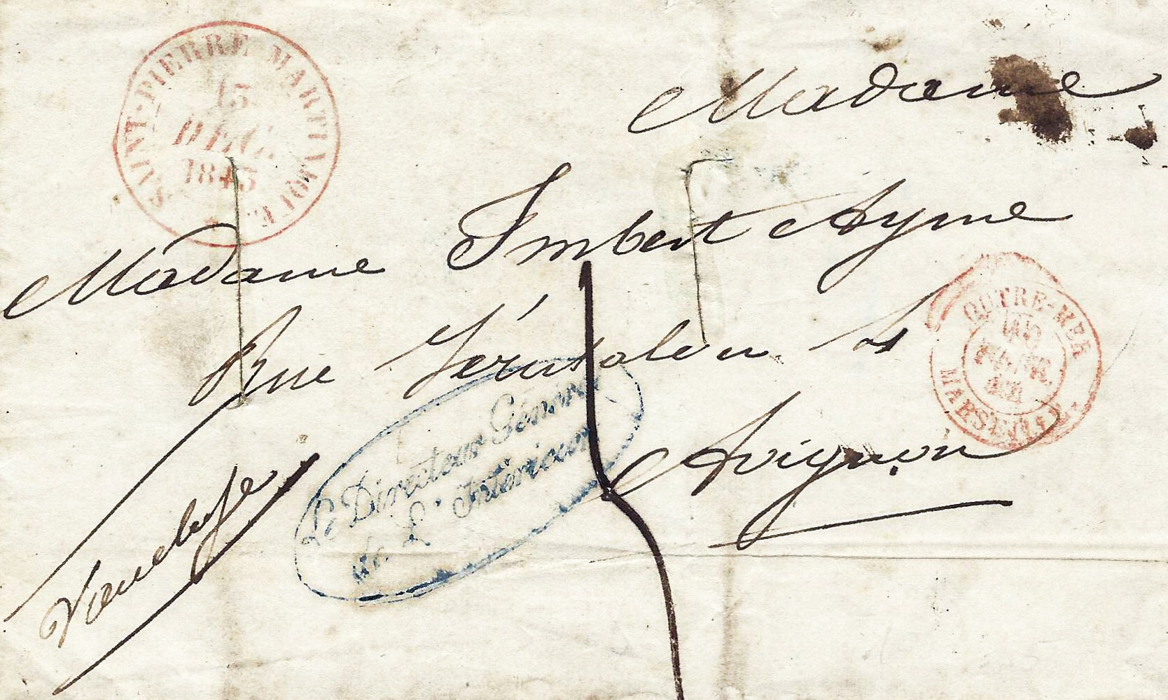 Exemple typique de lettre avec incisions préalables à la purification : 2 fentes presque verticales, légèrement inclinées vers la gauche, traversent le nom et l'adresse de la destinataire.